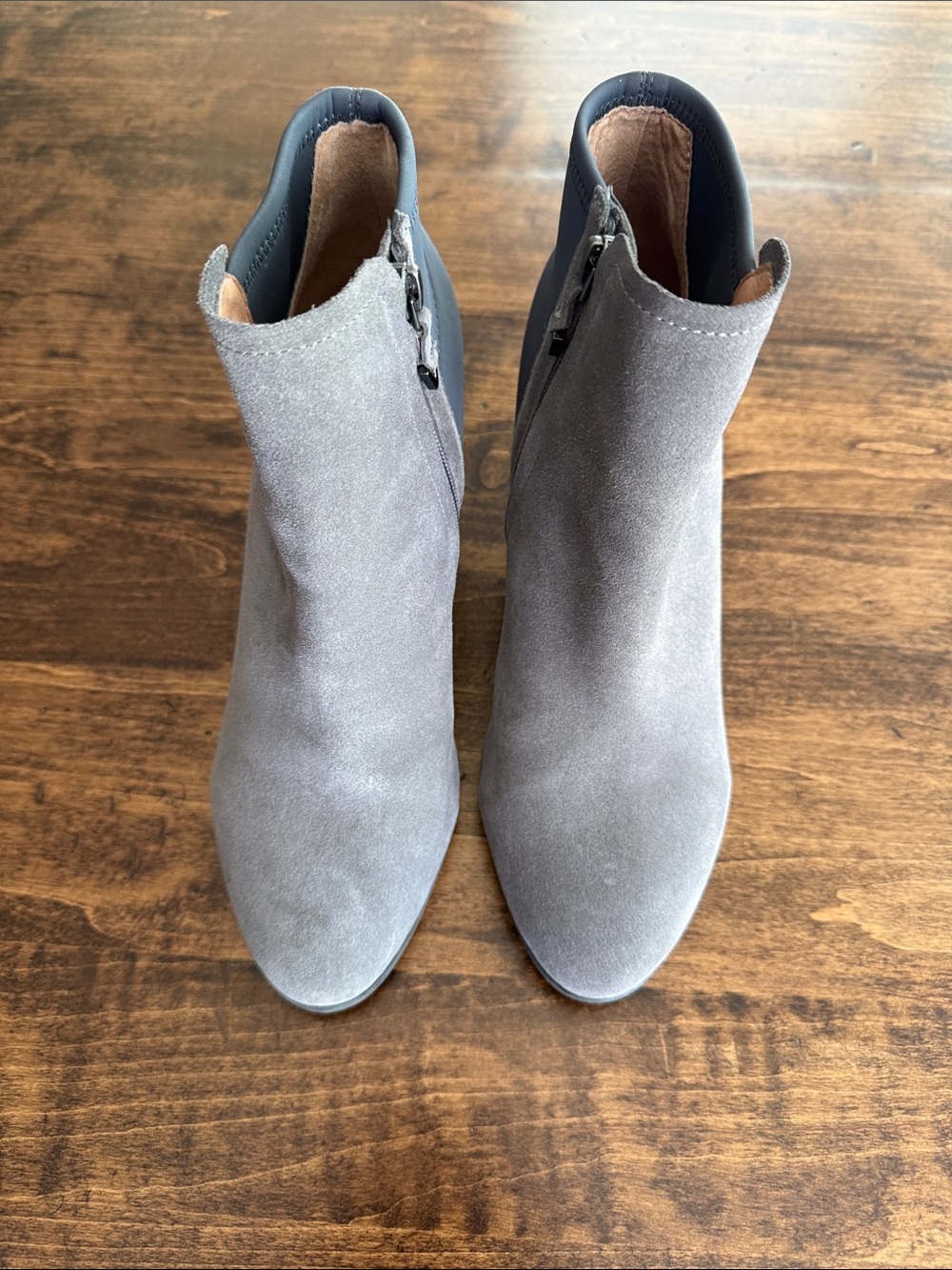 Vionic Women's Two Tone Whitney Gray Suede Ankle Boots Size 8.5